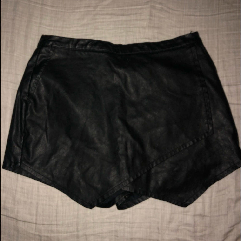 Abercrombie leather skort